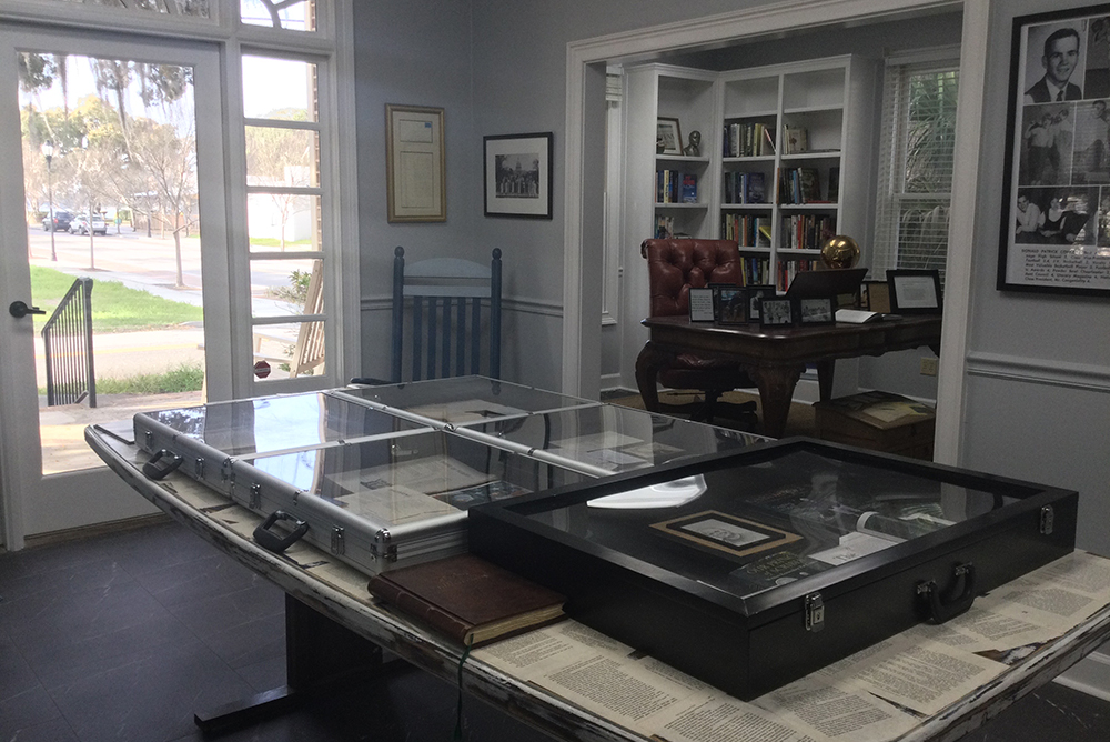 Pat Conroy Literary Center Main Gallery Pat Conroy Literary Center Beaufort South Carolina